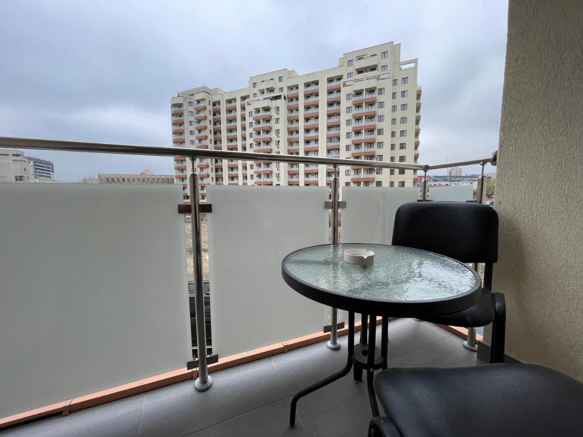 Apartment Near Palas Mall Iasi Bagian luar foto
