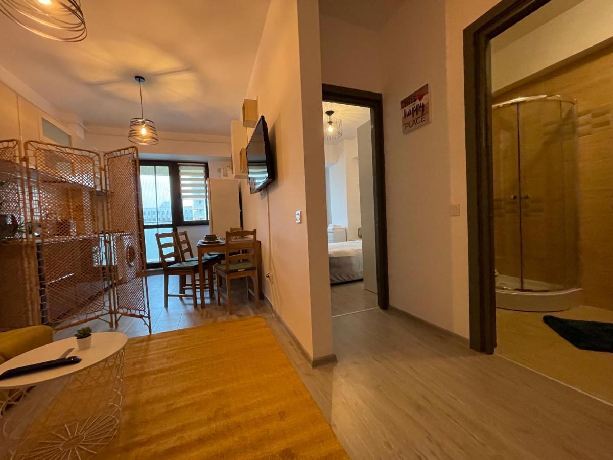 Apartment Near Palas Mall Iasi Bagian luar foto